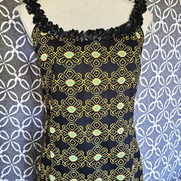 Size M Cotton Shift Dress Ruffled Trim NWT - Picture 2 of 9